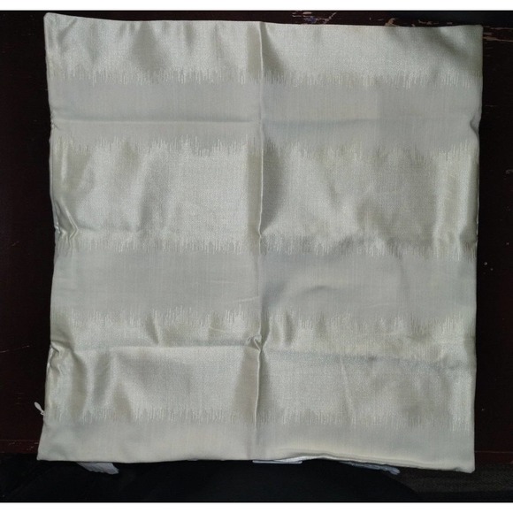 Throw pillow case - Picture 2 of 2